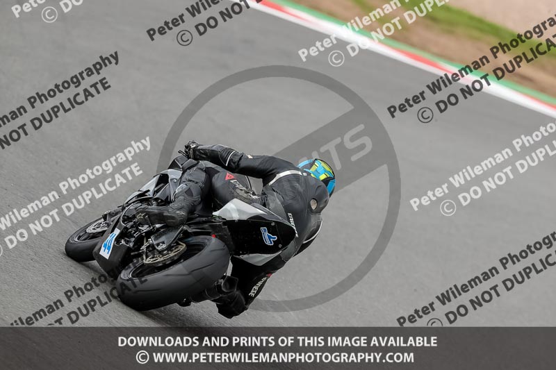 donington no limits trackday;donington park photographs;donington trackday photographs;no limits trackdays;peter wileman photography;trackday digital images;trackday photos